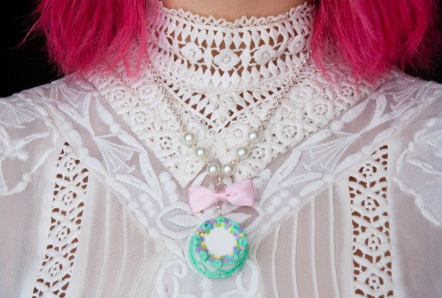 cake necklace 3